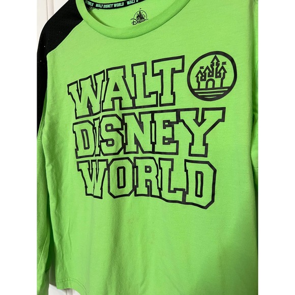 Walt Disney World Long Sleeve T-shirt in Green and Black, Size Medium - Picture 2 of 5